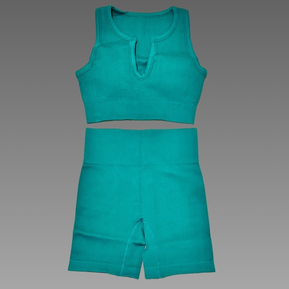 *NWT* 2pc Green Ribbed Yoga Workout Set-Sm - Picture 2 of 6